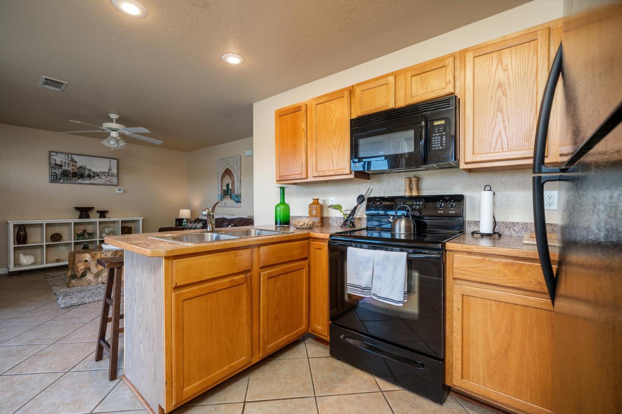 Ember'S View, Spa City Jewel- Lovely Lake Condo Hot Springs Exterior photo
