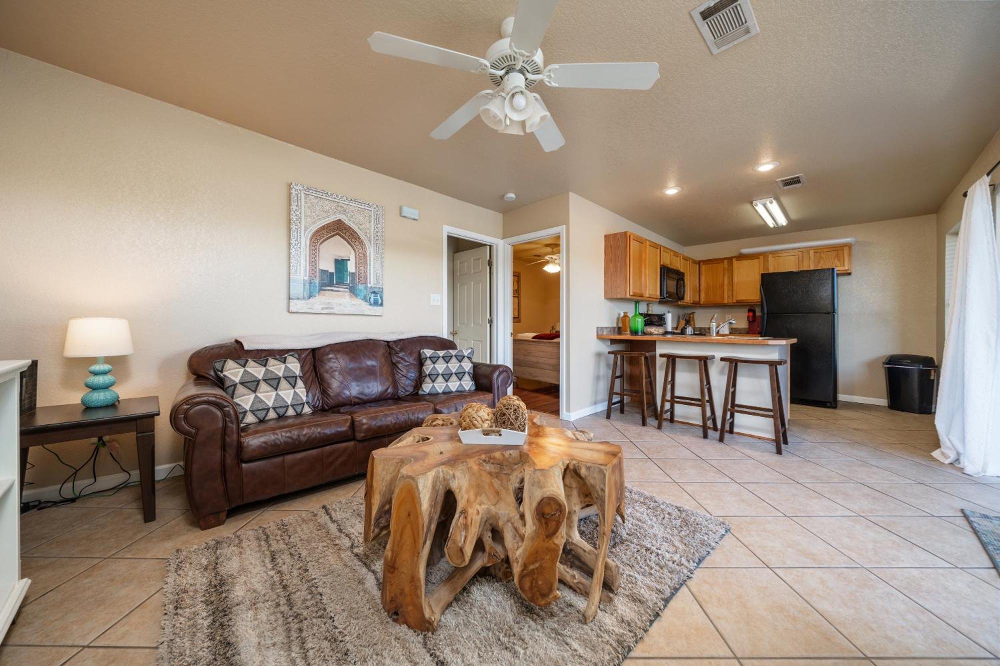 Ember'S View, Spa City Jewel- Lovely Lake Condo Hot Springs Exterior photo